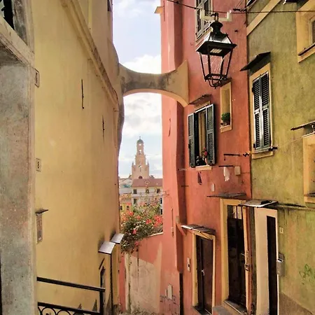 Piro Centro Con Box Privato Sanremo
